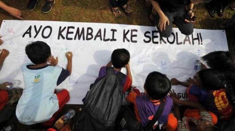 Anak Putus Sekolah Naik di Tengah Krisis Ekonomi