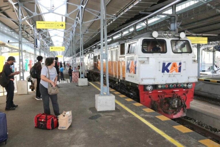 Diskon Tiket KA Lokal Rute Jakarta-Bogor Berlaku