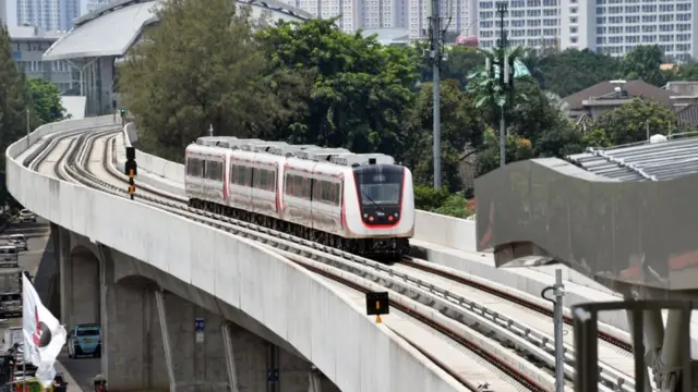 Jalur LRT Tambahan Selesai Rute Kelapa Gading