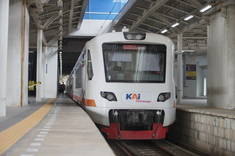 Kereta Bandara Tambah Jadwal Malam Soekarno-Hatta