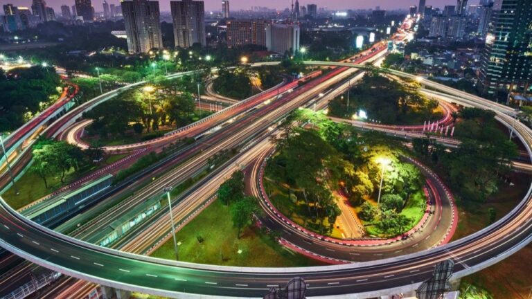 Teknologi Pemantau Macet Aktif di Simpang Semanggi